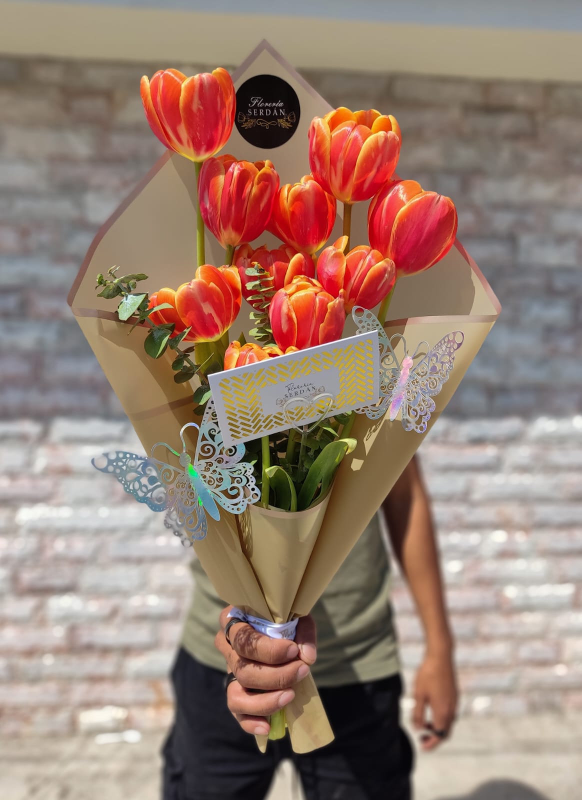 Ramo de 10 tulipanes