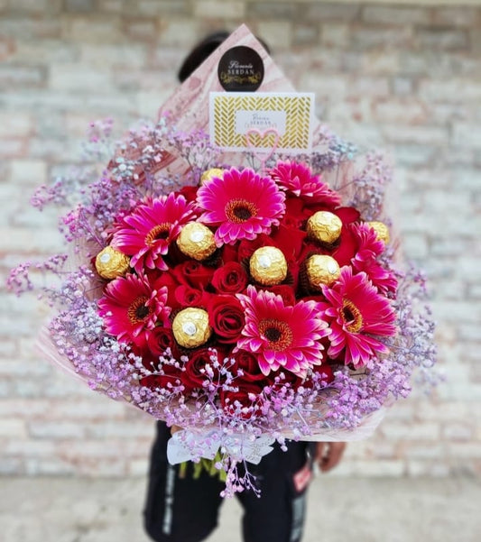 24 rosas con 12 gerberas