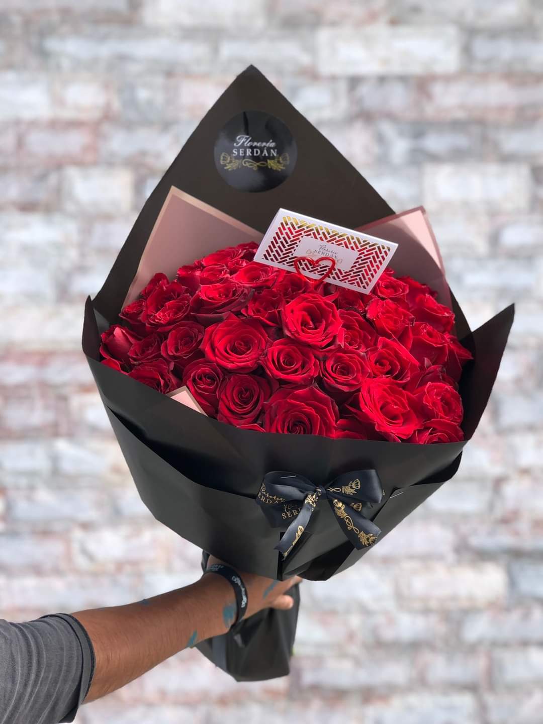 Ramo de 48 rosas
